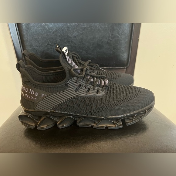 Chopben Gym Shoes - Picture 7 of 10